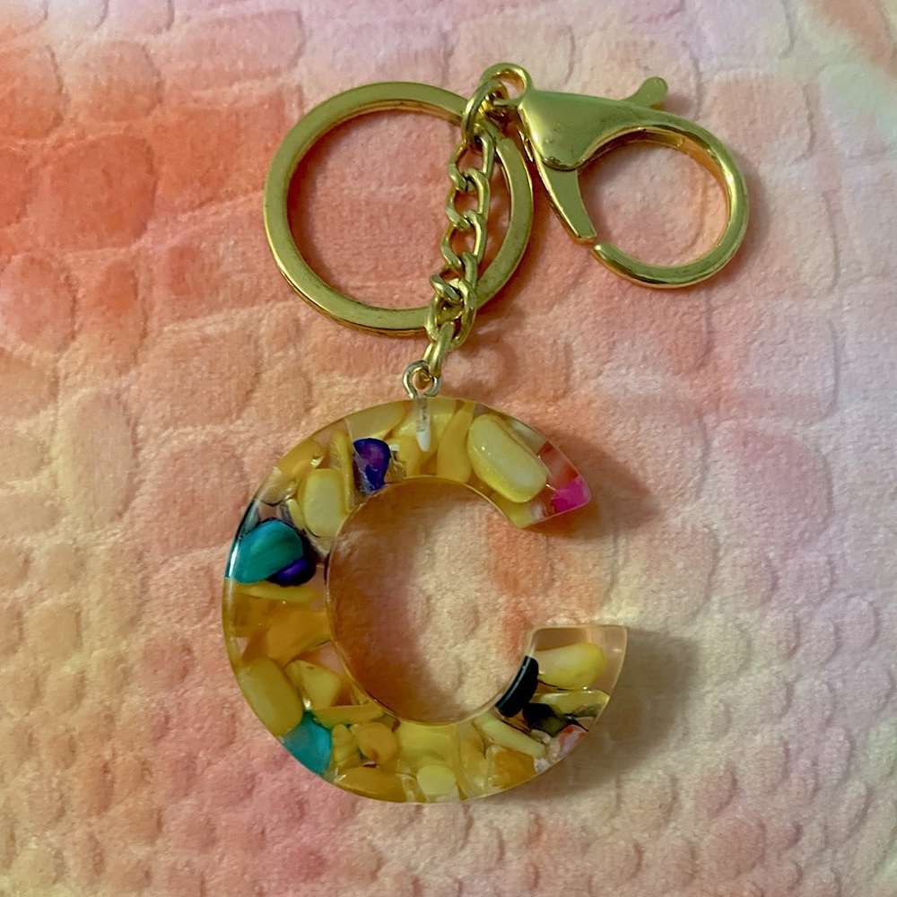 ✨Cute C Keychain✨